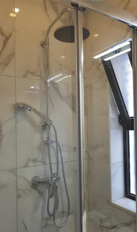 Jade 20.20 Lagos Exterior foto